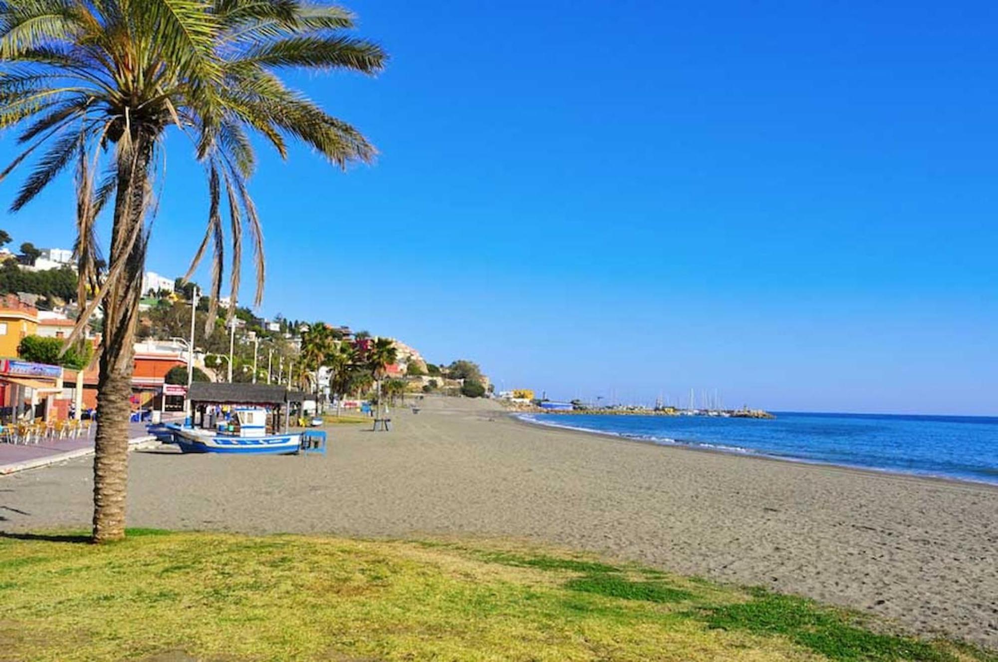 Apartment In Pedregalejo Near The Beach! - Tcm Малага Екстериор снимка